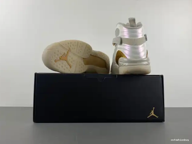 8 Jordan Retro Champagne 832821-030 0706